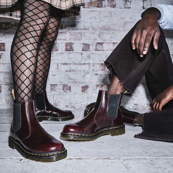 Dr. Martens Shoes - Women's Dr. Martens FLORA ARCADIA LEATHER CHELSEA BOOTS